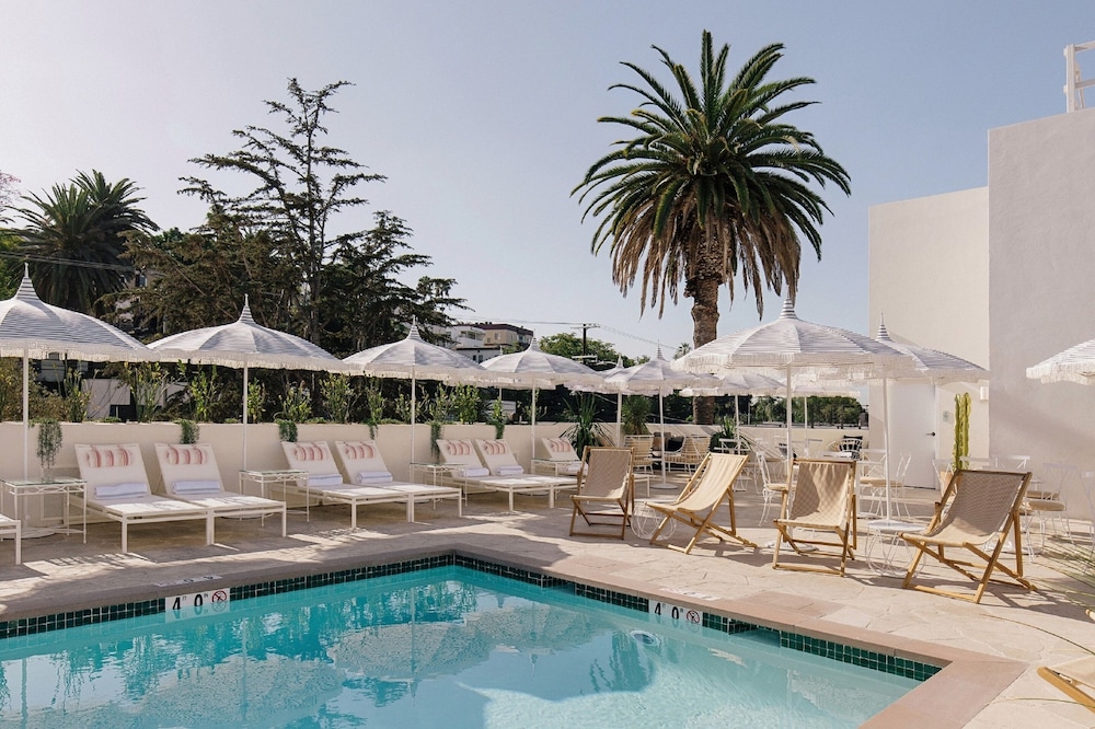 silver lake pool and inn