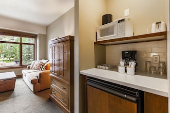 sundial lodge by all seasons resort lodging