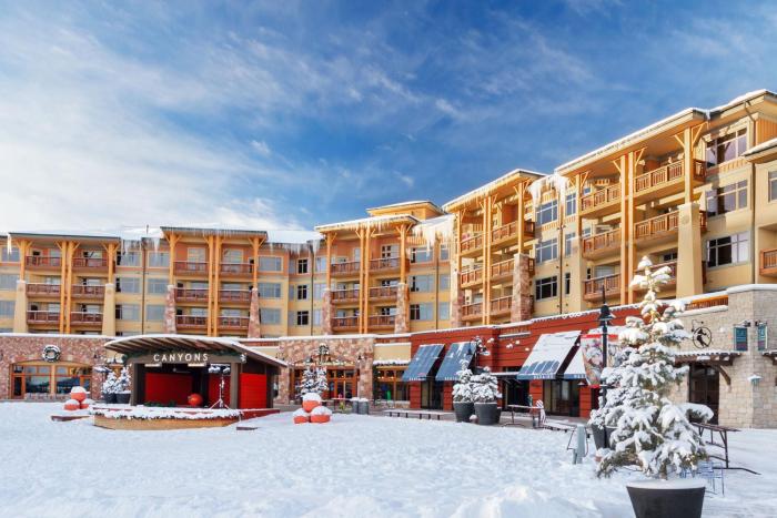 sundial lodge by all seasons resort lodging