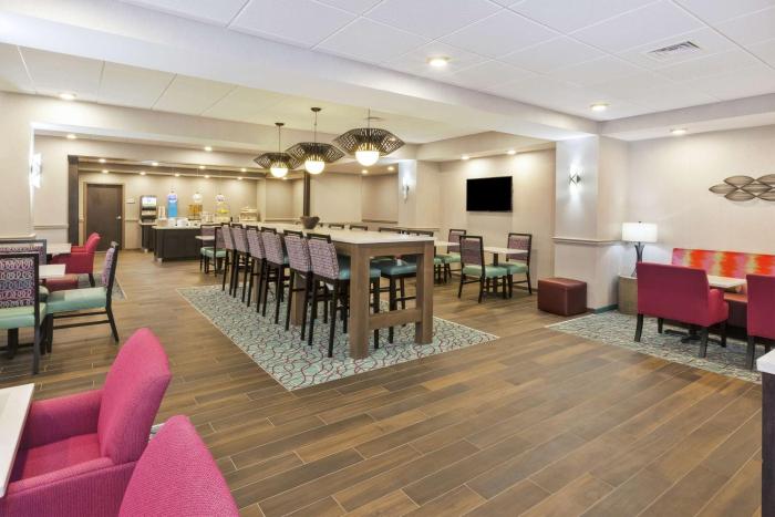 hampton inn sedalia