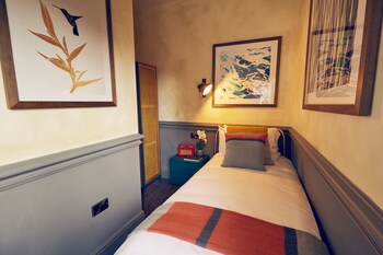 frederick street townhouse