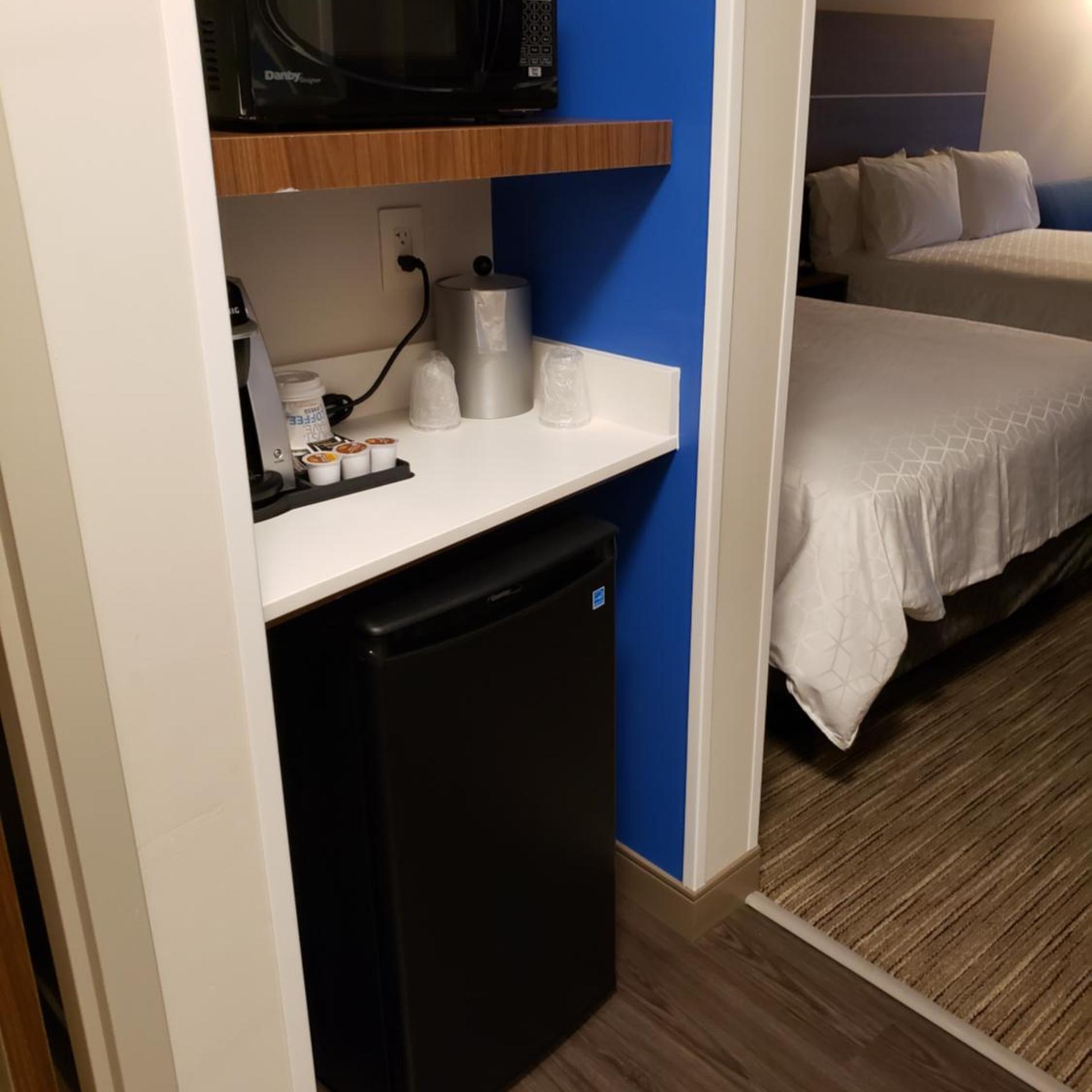 hol inn exp savannah n port wentworth