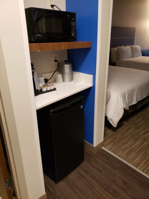 hol inn exp savannah n port wentworth