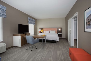 hampton inn and suites logan