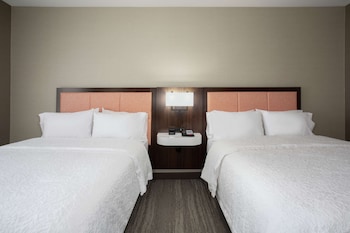 hampton inn and suites logan