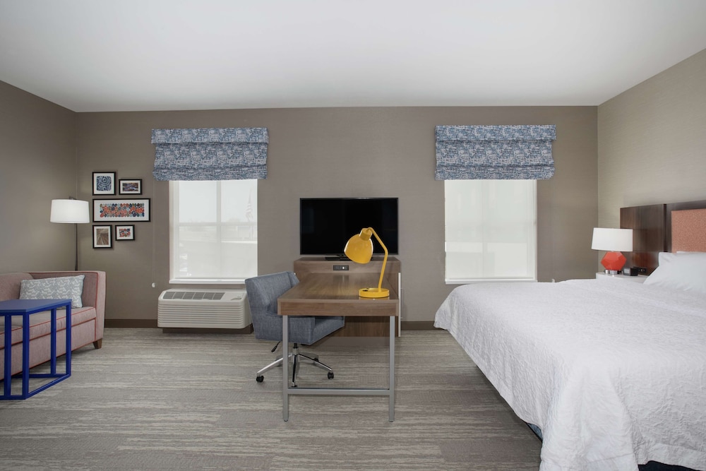 hampton inn and suites logan