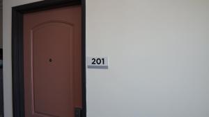 holly crest hotel los angeles lax airport