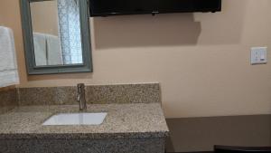 holly crest hotel los angeles lax airport