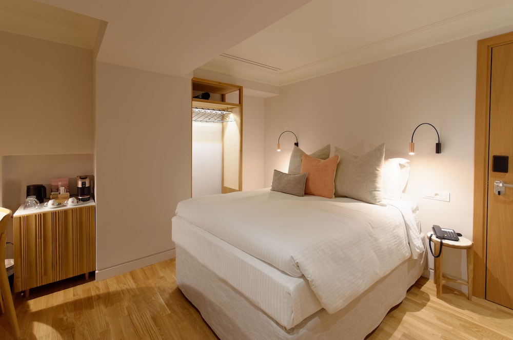 niche hotel athens