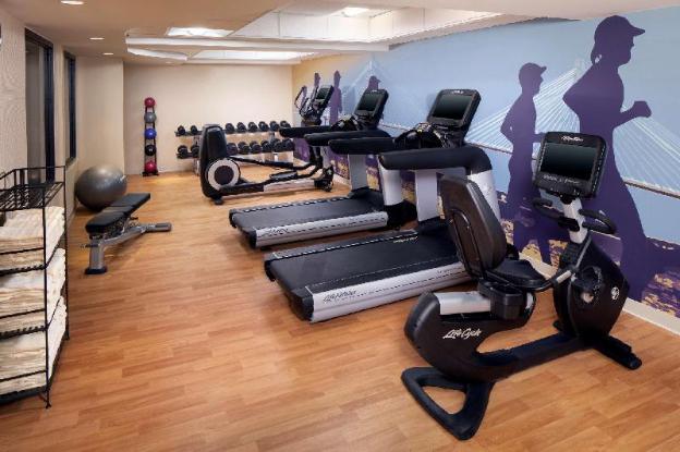 hyatt place mount pleasant towne centre