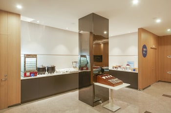 holiday inn express shanghai xuhui binjiang