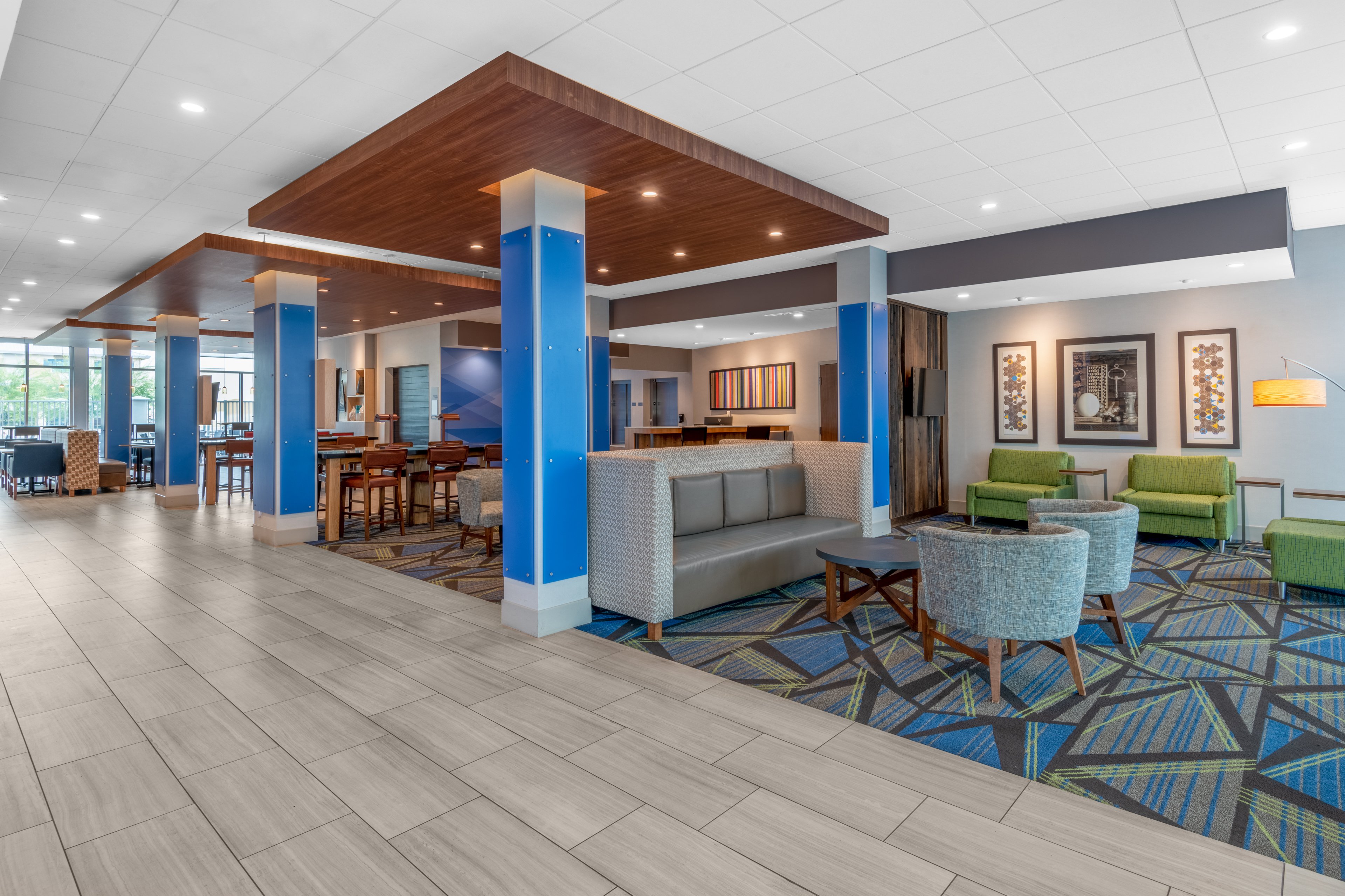 holiday inn express and suites phoenix airport no