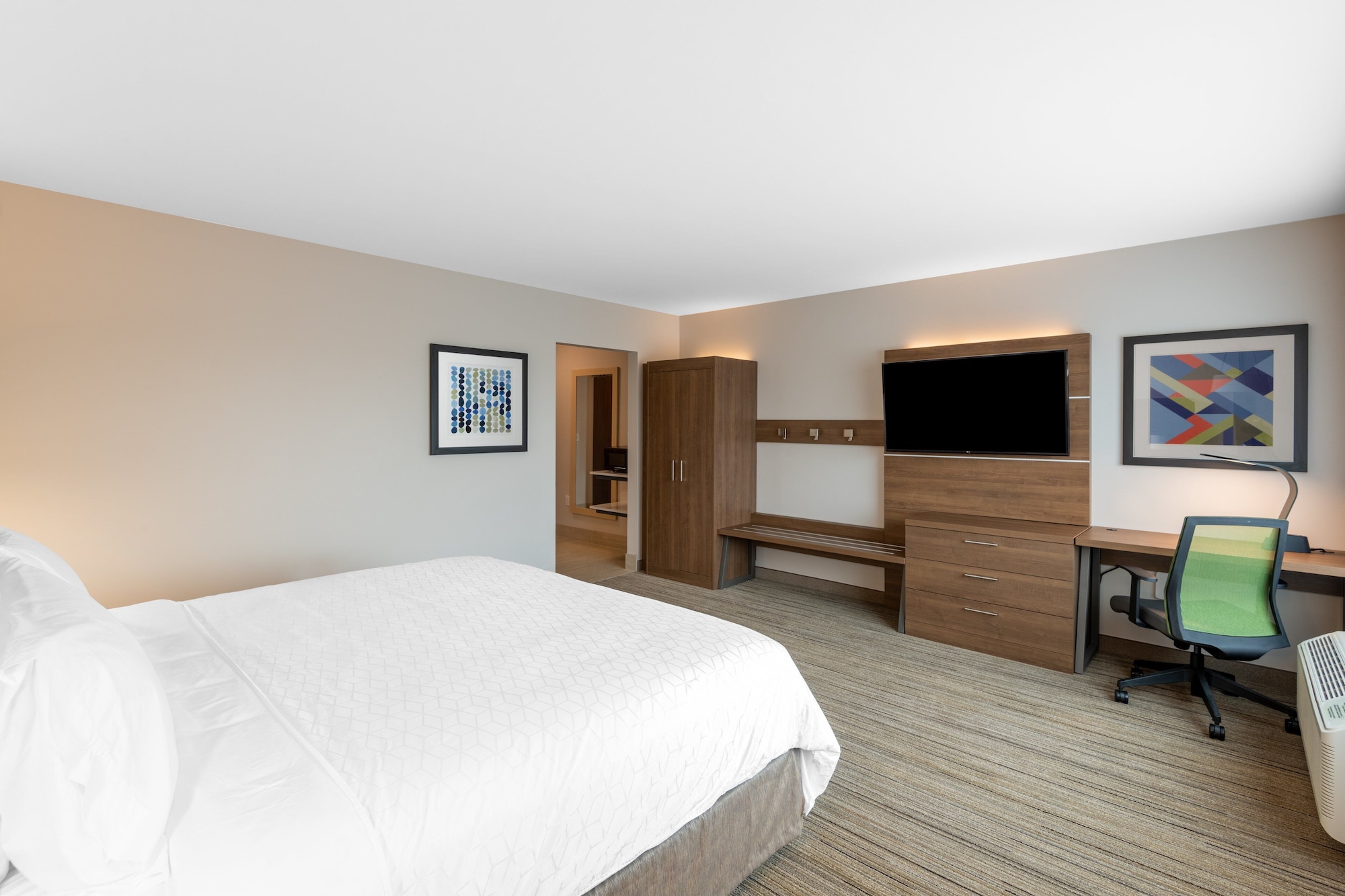 holiday inn express and suites phoenix airport no