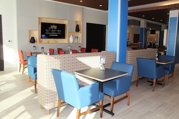 holiday inn express and suites phoenix airport no