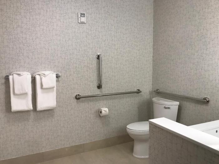 holiday inn express and suites phoenix airport no