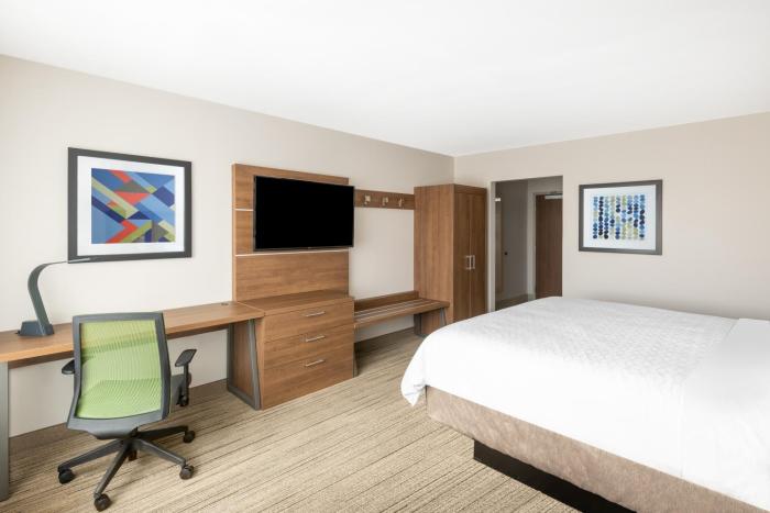 holiday inn express and suites phoenix airport no