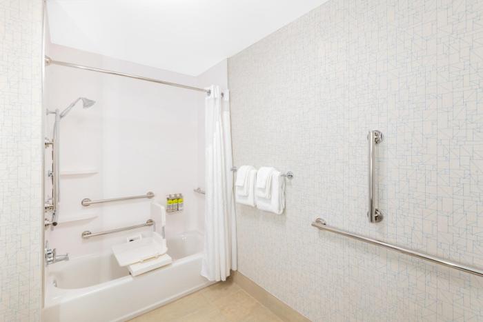 holiday inn express and suites phoenix airport no