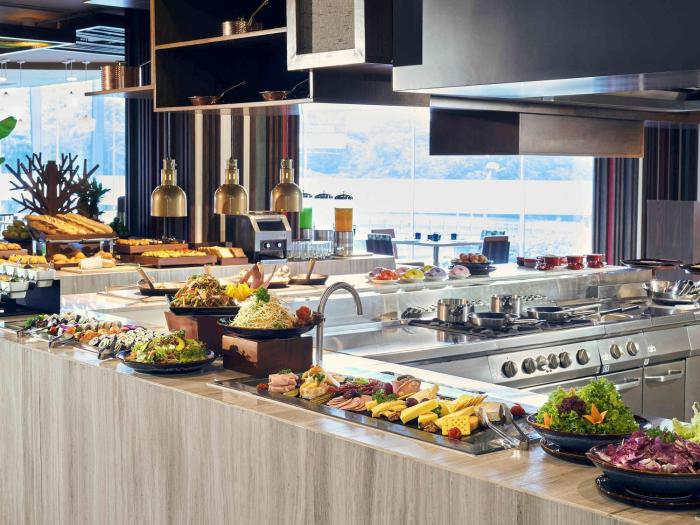 novotel hanoi thai ha