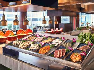 novotel hanoi thai ha