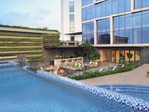 novotel hanoi thai ha