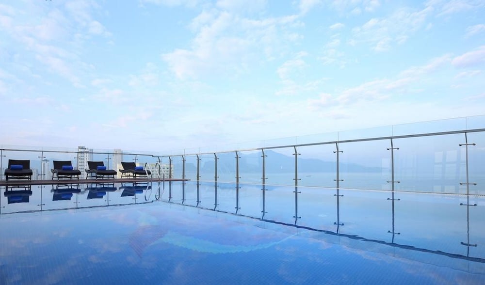 sunny ocean hotel and spa