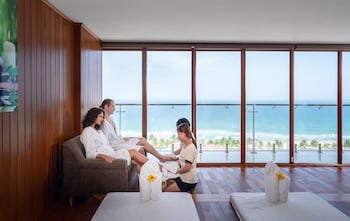 sunny ocean hotel and spa