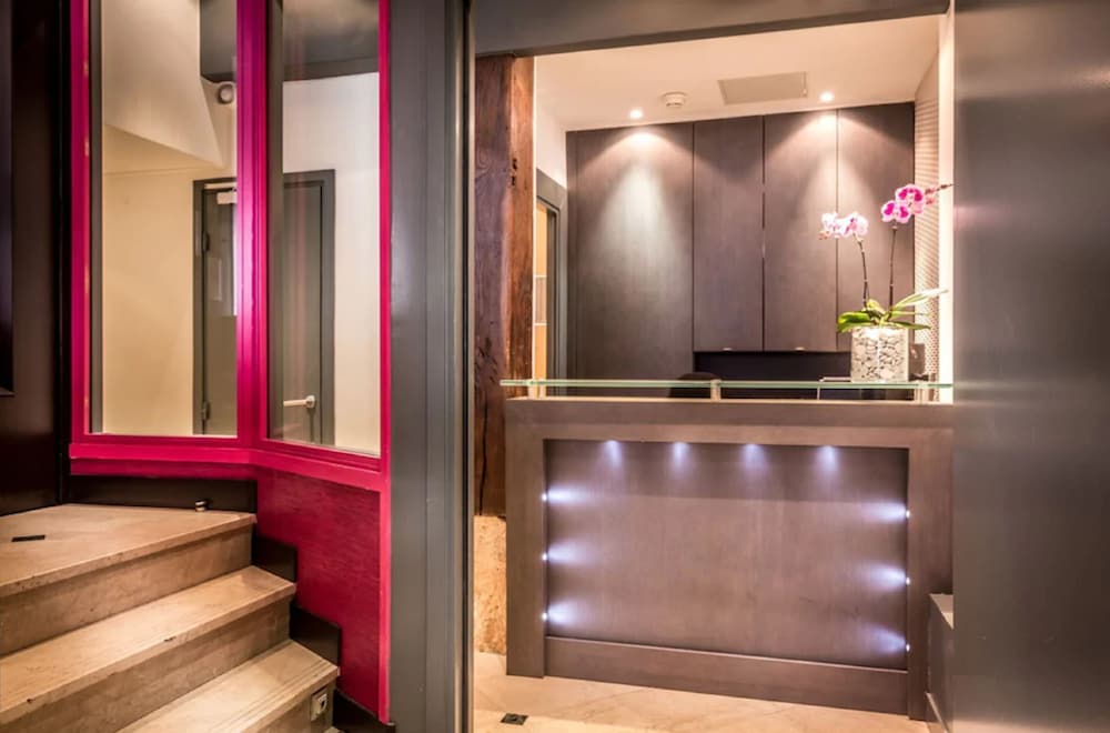 hotel royal opera