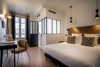 hotel royal opera