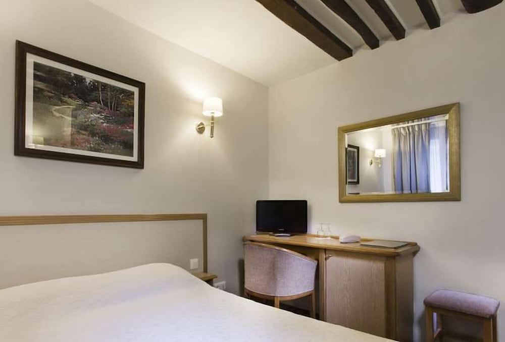 hotel royal opera