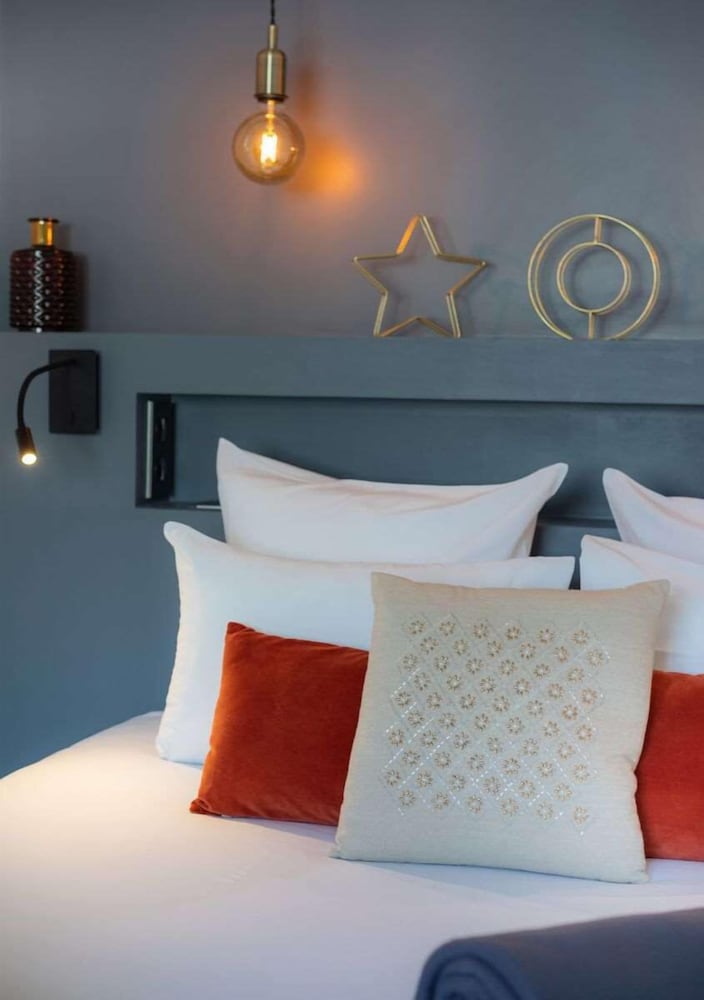 hotel royal opera