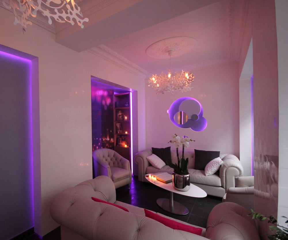 hotel lumieres montmartre paris