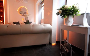 hotel lumieres montmartre paris