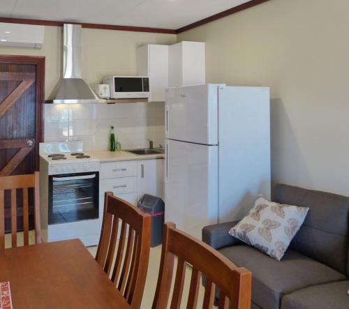 the cocos padang lodge