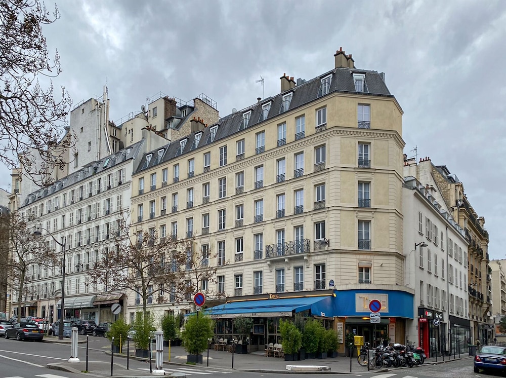 paris
