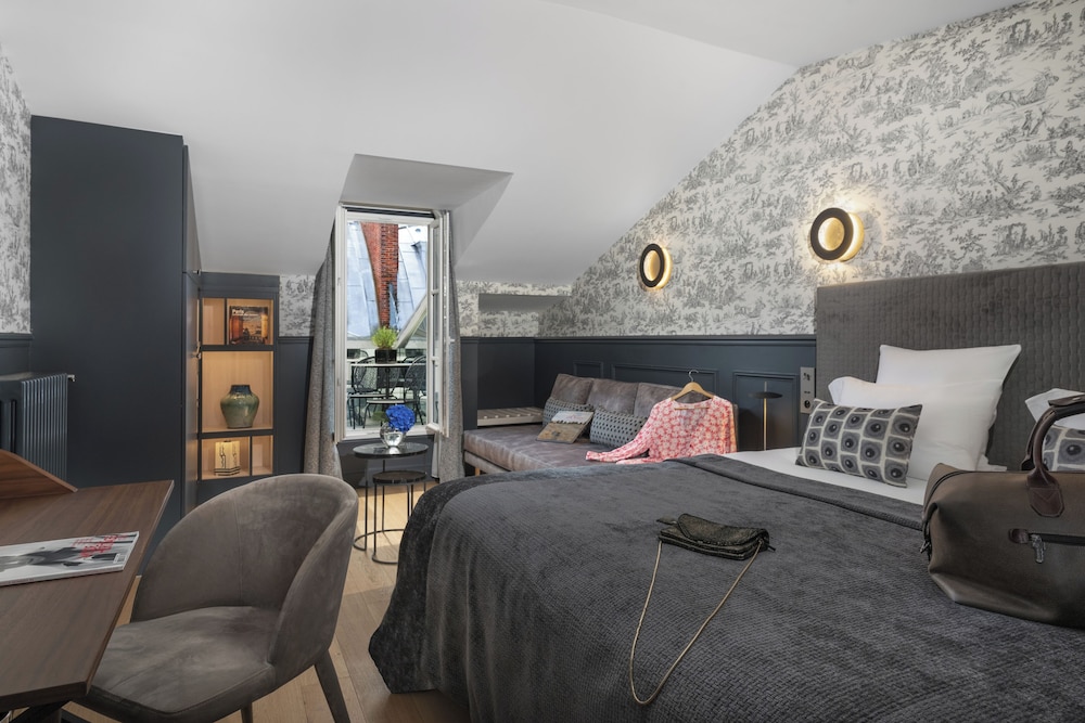 hotel cambon