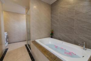 hanoi central hotel and residences