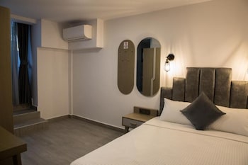 amalia rooms sea view