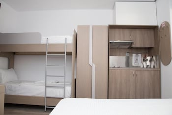 amalia rooms sea view