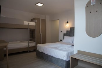 amalia rooms sea view
