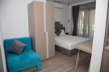 amalia rooms sea view