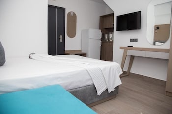 amalia rooms sea view