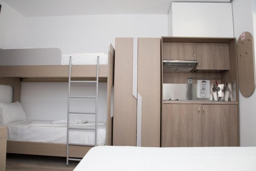 amalia rooms sea view