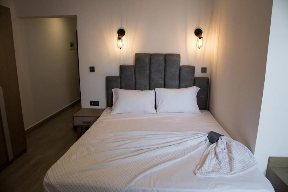 amalia rooms sea view