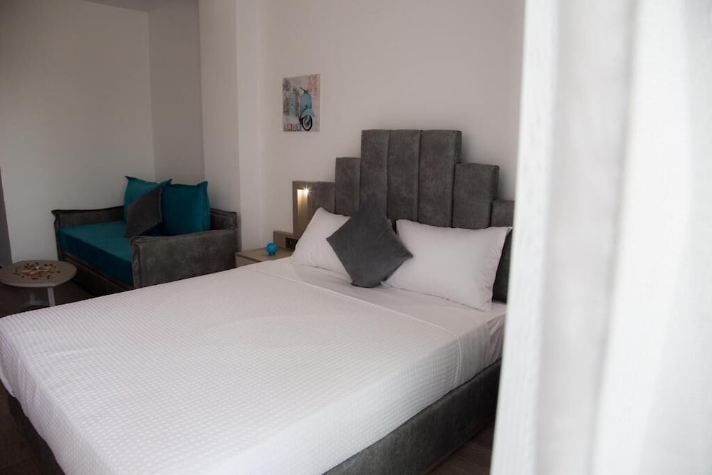 amalia rooms sea view