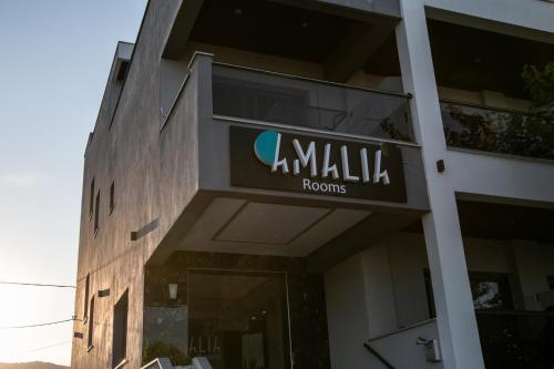 amalia rooms sea view
