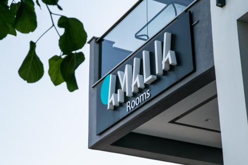 amalia rooms sea view
