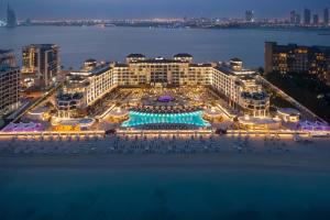 Taj Exotica Resort And Spa, The Palm, Dubai,Plot No. Pjcr39 East - Crescent Rd - Dubai - United Arab Emirates,5 star
