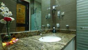 the castle premium hotel