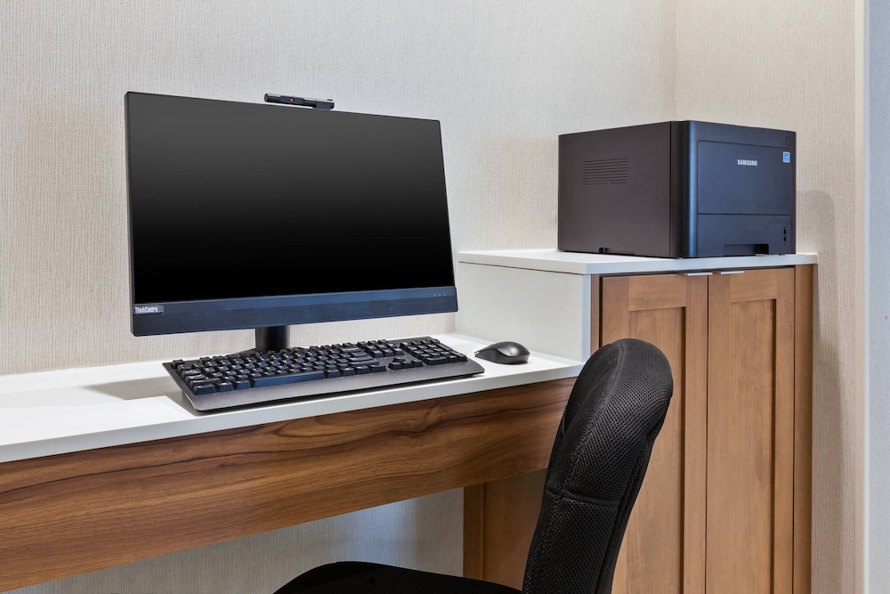 fairfield inn and suites by marriott goshen