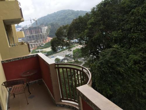 cameron pasar malam apartment at crown imperial court